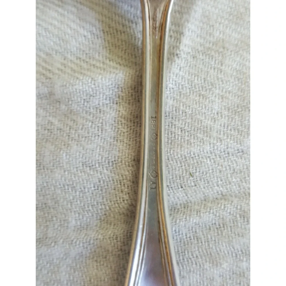 Set Of 2 Vintage 1881 Wm A Rogers A1 SilverPlate Teaspoons
